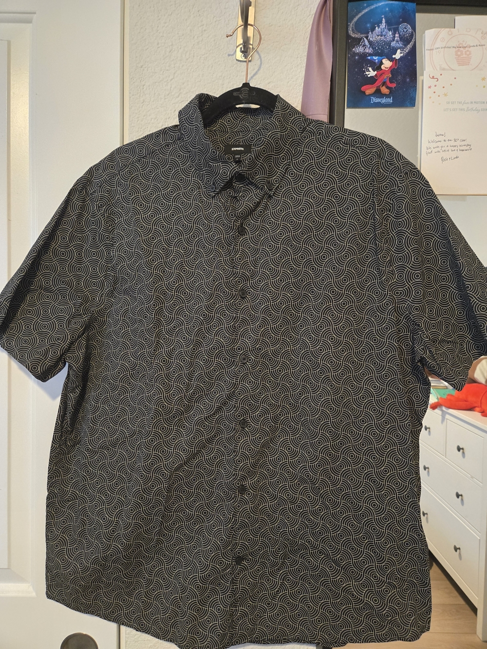 Express Black Short-Sleeve Button-Down Shirt with White Spiral Print